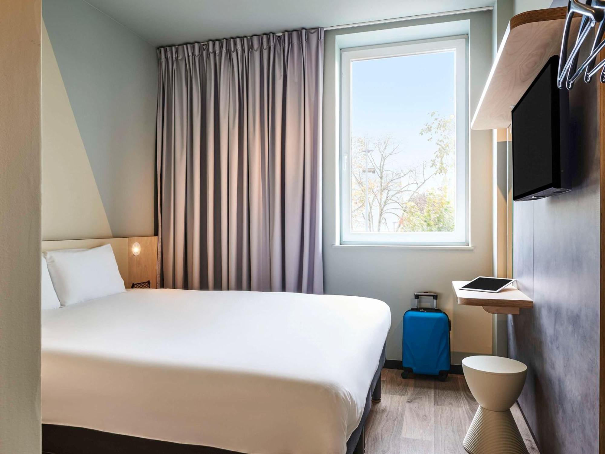 Ibis Budget Эпиналь Экстерьер фото